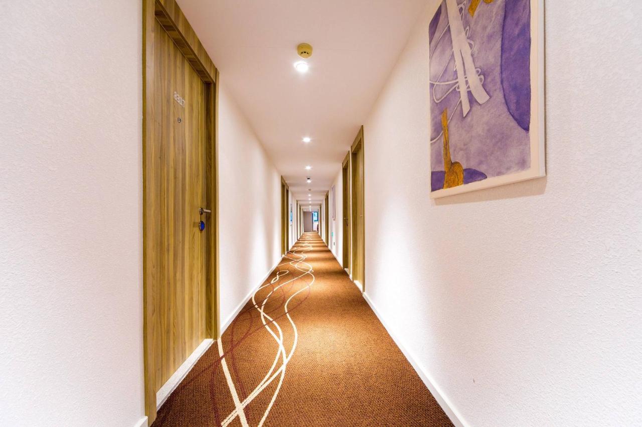 Hanting Hotel Shanghai North Bund Hailun Road Екстер'єр фото